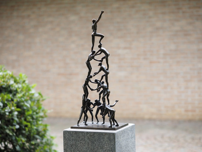 Bronzen beeld Elevation 53x16x22cm