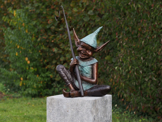 Bronzen beeld Pixie met haak 77x40x50cm 14kg