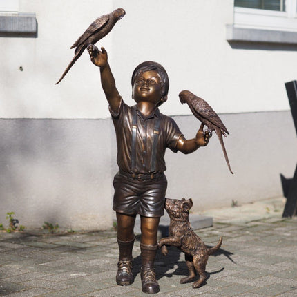 Bronzen beeld Jongen met vogeltjes en hond 104x50x75cm - Doika - Bronzen beeld - Doika - 5410807915097 - B1509