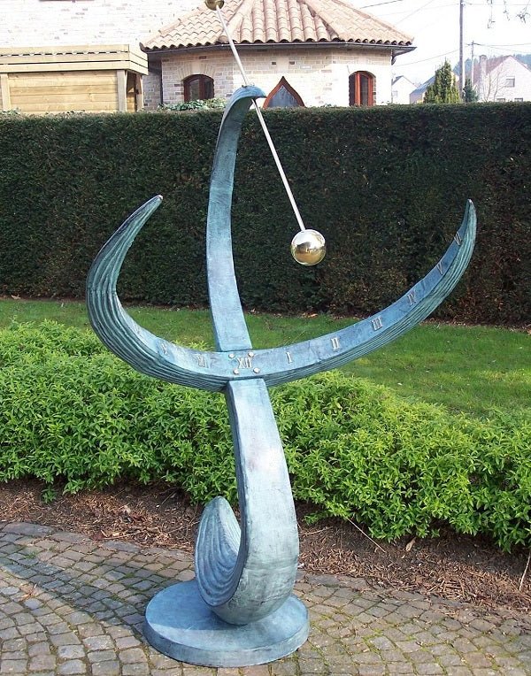 Bronzen Grote zonnewijzer "wave" 180x120x65cm - Doika - Zonnewijzer - Doika - 5410807003879 - GA0387BR-V