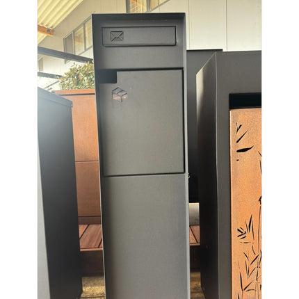 Pakketbrievenbus Marun Staal met Zink Coating - Doika - Pakketbrievenbus - Geroba - 5404033116748 - MarunZ1