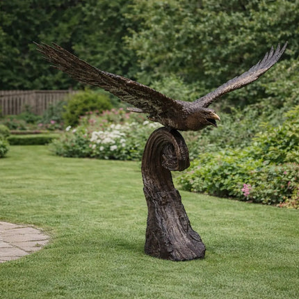 Tuinbeeld Arend op Golf 47x78x78 cm