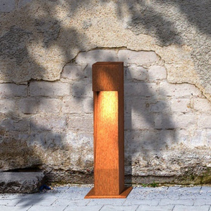 GARDD Pillar lamp cortenstaal 10x10x50cm (DxBxH) - Doika BV - Buitenverlichting - Gardd - GARDD-C1S-500